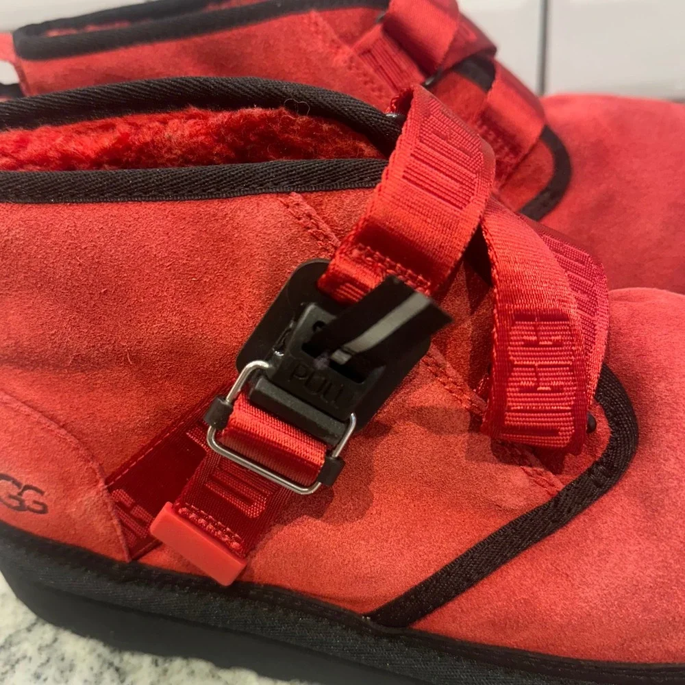 UGG Mens 11 Neumel Snapback‎ Chukka Boots Red Suede Buckle 1130720 Streetwear